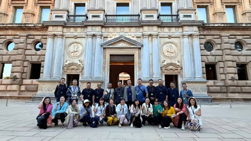 与西葡有约丨云顶集团2025年度高管、营销精英团队穿越伊比利亚，共赴一场阳光与历史的盛宴！